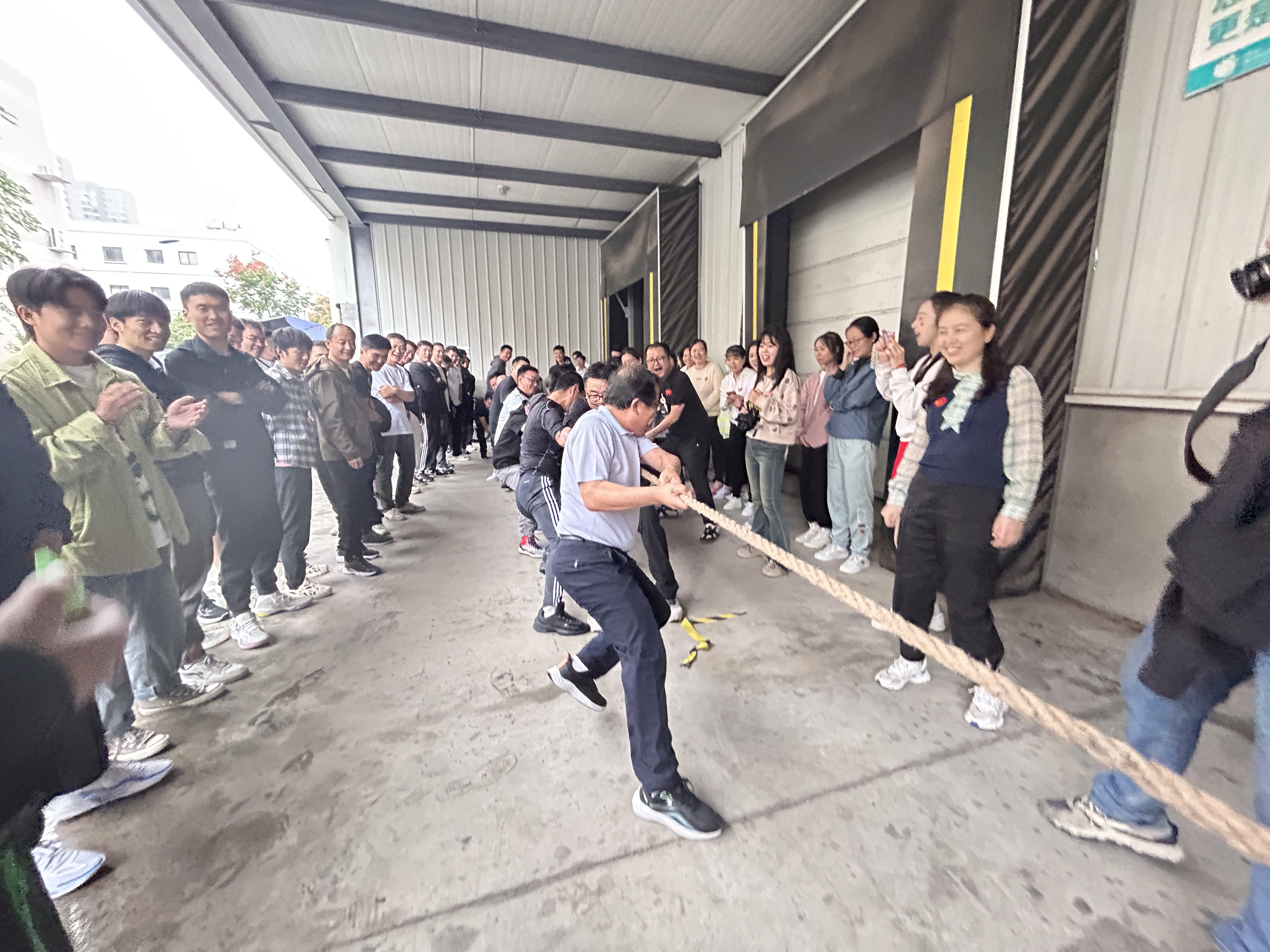 “奋力拼搏，，，，，，，喜迎国庆”2023年秋季趣味运动会